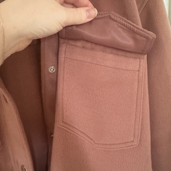 A&F Shacket - Picture 6 of 8